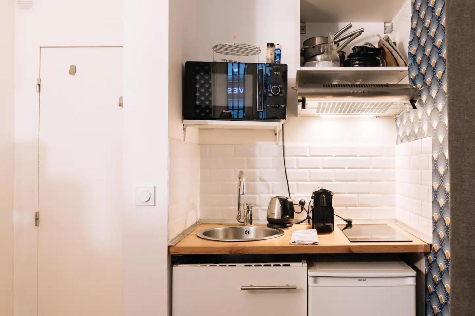 Functional Studio In Paris Exterior photo