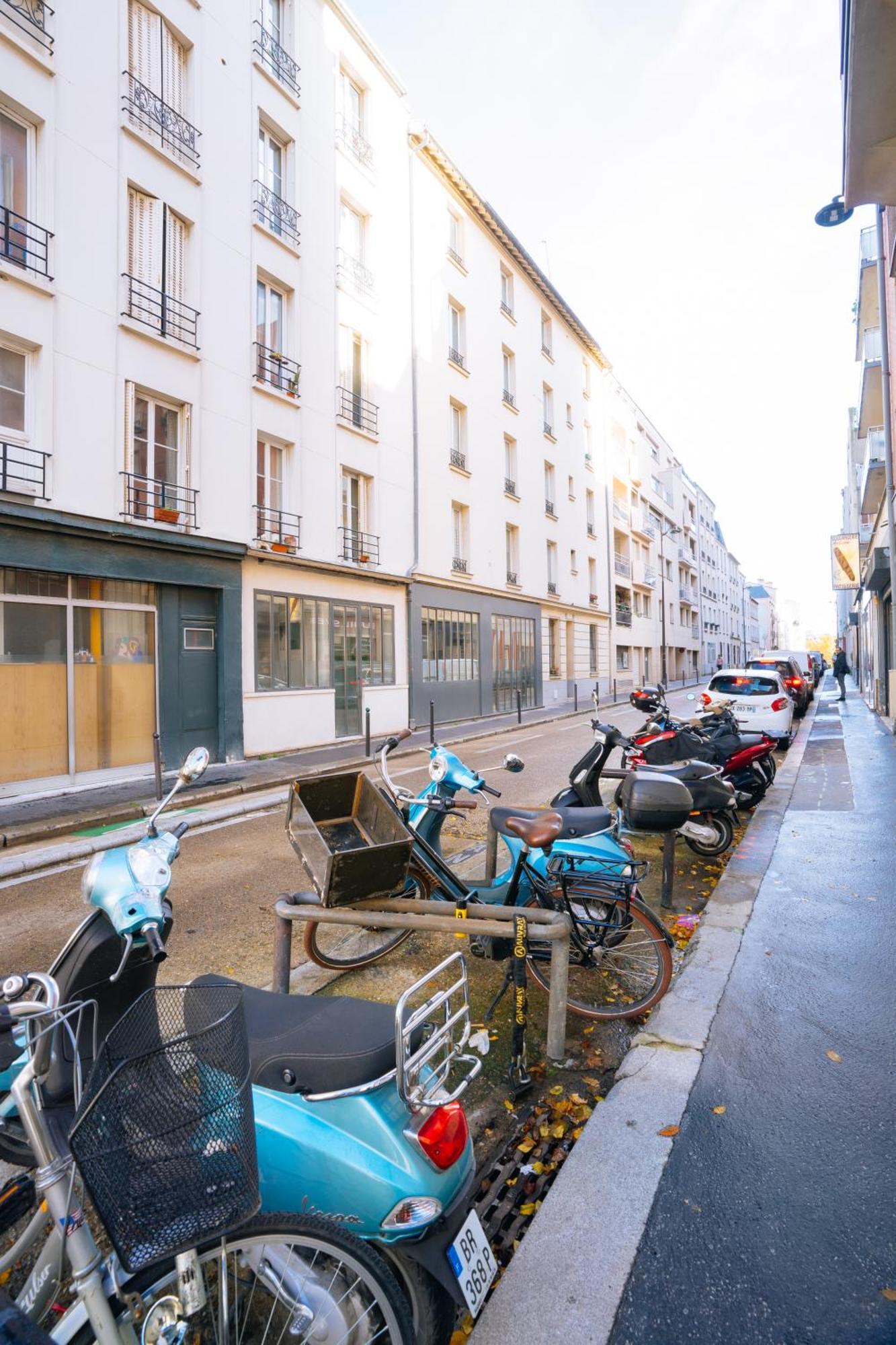 Functional Studio In Paris Exterior photo